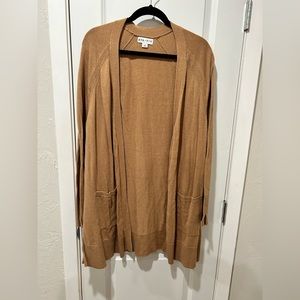 Ava & Viv Tan Cadigan